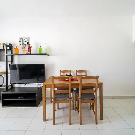 Panelos B4 By Blve Homes アパート